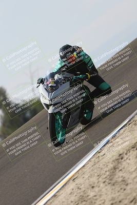 media/Nov-02-2025-Lets Ride (Sun) [[f7a3caa734]]/B Group/1120am (Turn 2 Inside)/